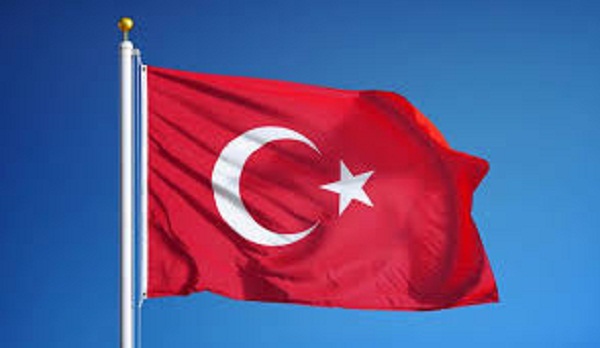 تركيا تأمر باعتقال 122 عسكريا للاشتباه في صلتهم بشبكة كولن